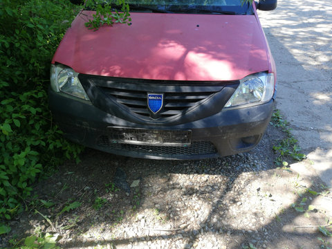 Faruri dacia Logan mcv an 2008