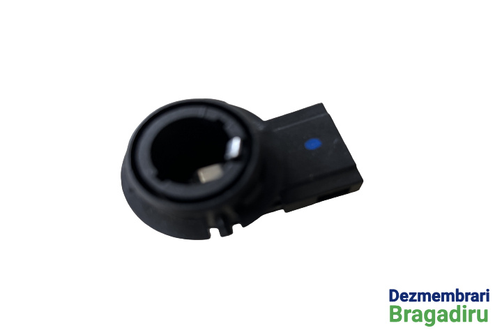 Fasung bec lampa stop pe haion dreapta Volkswagen VW Golf 5 [2003 - 2009] Hatchback 5-usi 1.6 FSI Tiptronic (116 hp)