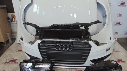 Fata autoturism Audi A4 B8