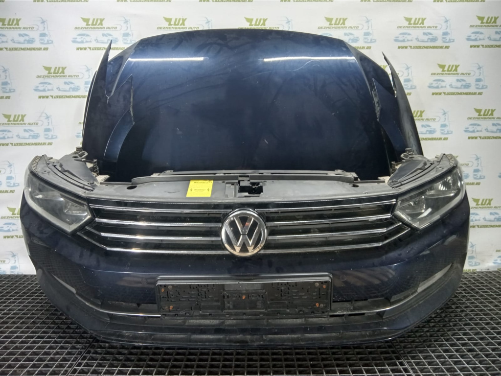 Fata completa, aripa stanga, aripa dreapta, ansamblu radiatoare cu trager și armatura, far stanga, far dreapta, capota motor, bara fata Volkswagen VW Passat B8 [2014 - 2020] 2.0 tdi CRLB