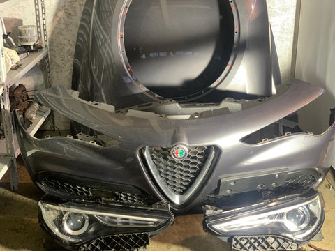 Fata completa / Bot complet Alfa Romeo Stelvio