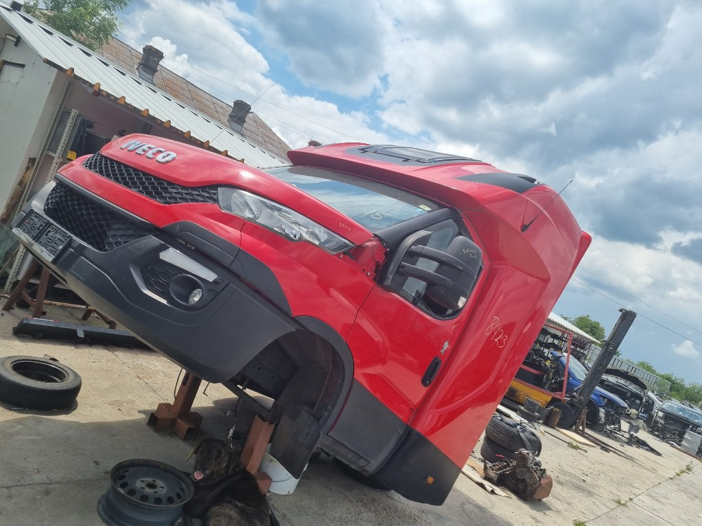 Fata completa Iveco Daily 6 din 2016 2017 2018 2019 ( Bara / Capota / aripi / faruri )