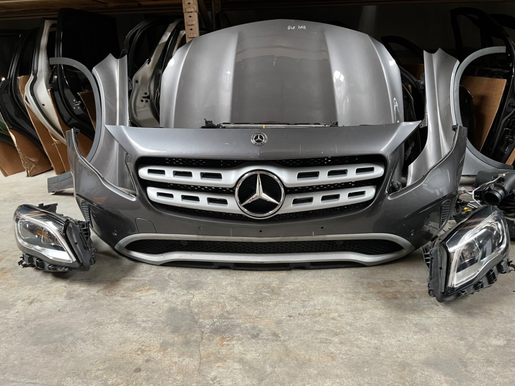 Fata completa Mercedes GLA W156 facelift 2019