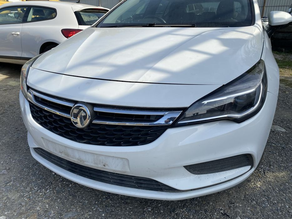 Fata completa Opel Astra K 2016 capota bara far ar