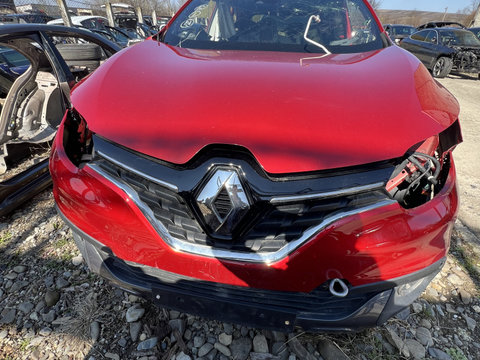 Fata completa Renault Kadjar 2018, FĂRĂ FARURI ȘI CU ARIPĂ STÂNGA DEFECTĂ