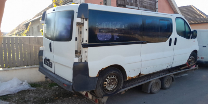 Fata completa Renault Trafic 2 [2001 - 2006] Minivan 1.9 dCi MT (82 hp)