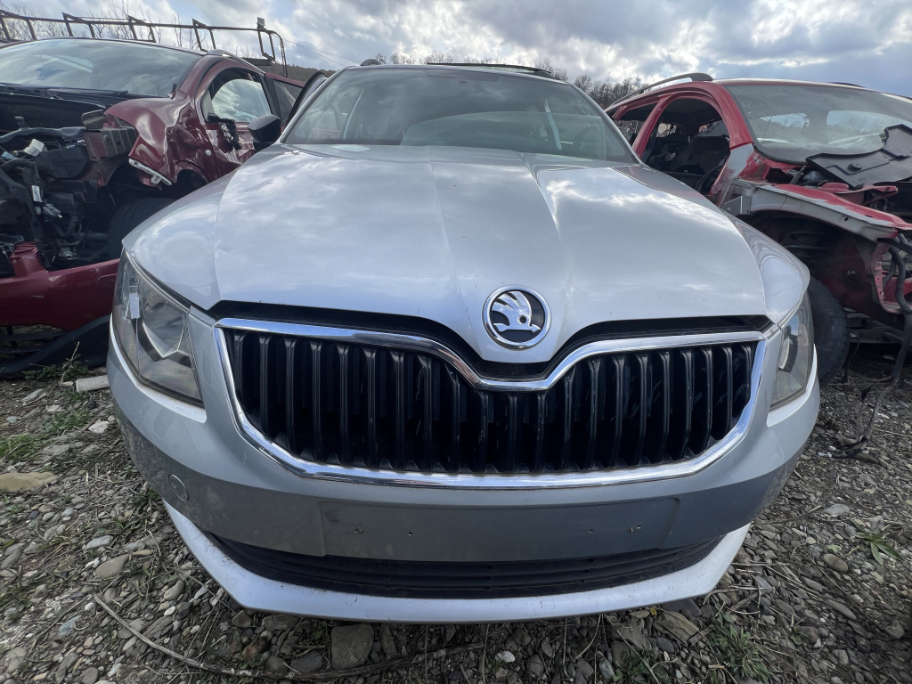 Fata completa Skoda Octavia 3 Break 2015
