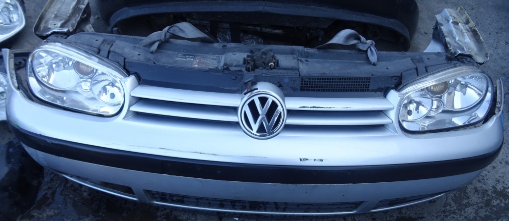 Fata completa Volkswagen Golf 4 din 2000 volan pe stanga