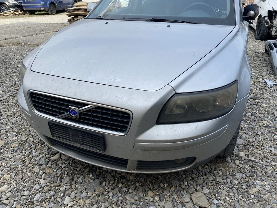 Fata completa Volvo V50 S40 nonfacelift capota bara far aripa trager