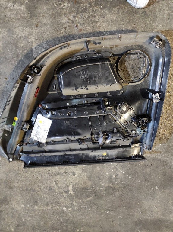 Fata de usa Audi A6 4F C6 4f0867306