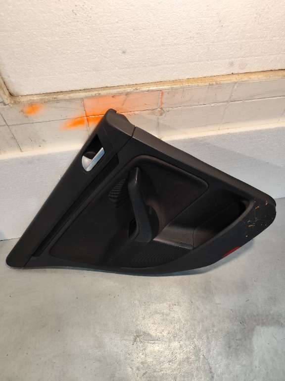 Fata tapiterie usa stanga spate 1k4868115 Golf 6 Break 1.6 Diesel Model-2009-2013