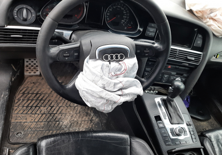 Fata usa spate dreapta Audi A6 4F/C6 [20