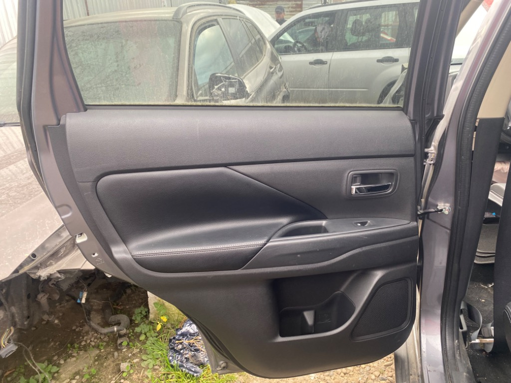 Fete usi stanga dreapta spate Mitsubishi Outlander 2015 2016 2017 2018 Facelift