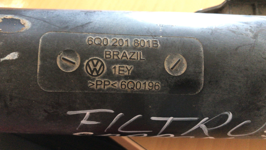 Filtru carbon skoda fabia 1, polo 9n, 1.2 2001 - 2007 cod: 6q0201801b