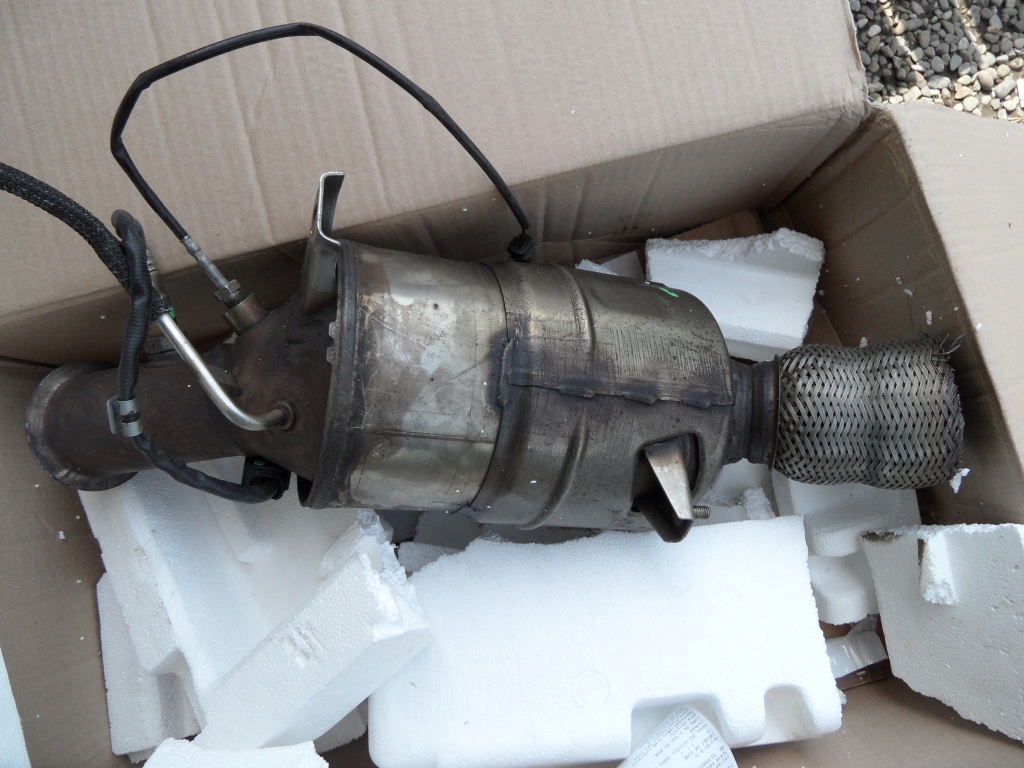 Filtru de particule bmw e 87,seria 1,motor 2,0 diesel,n 47 din 2011