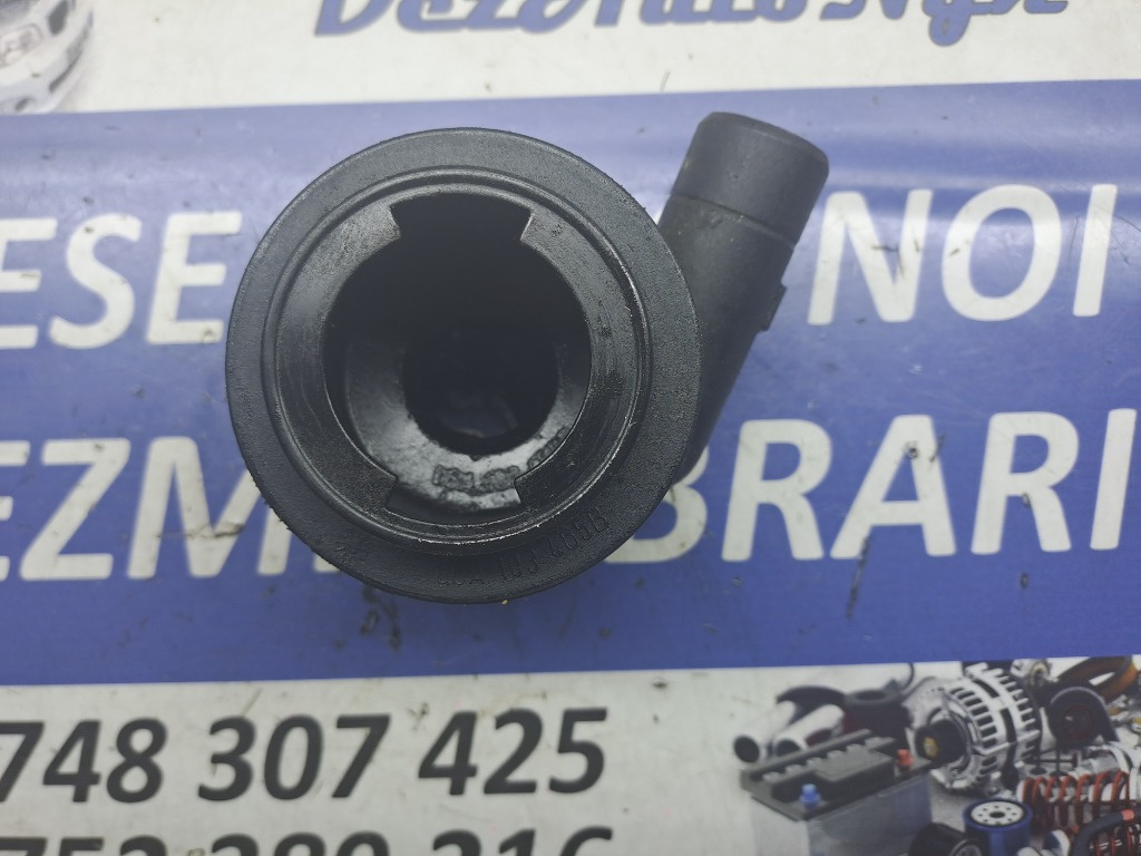 Filtru epurator Volkswagen Golf 4 06A103465 B 1997