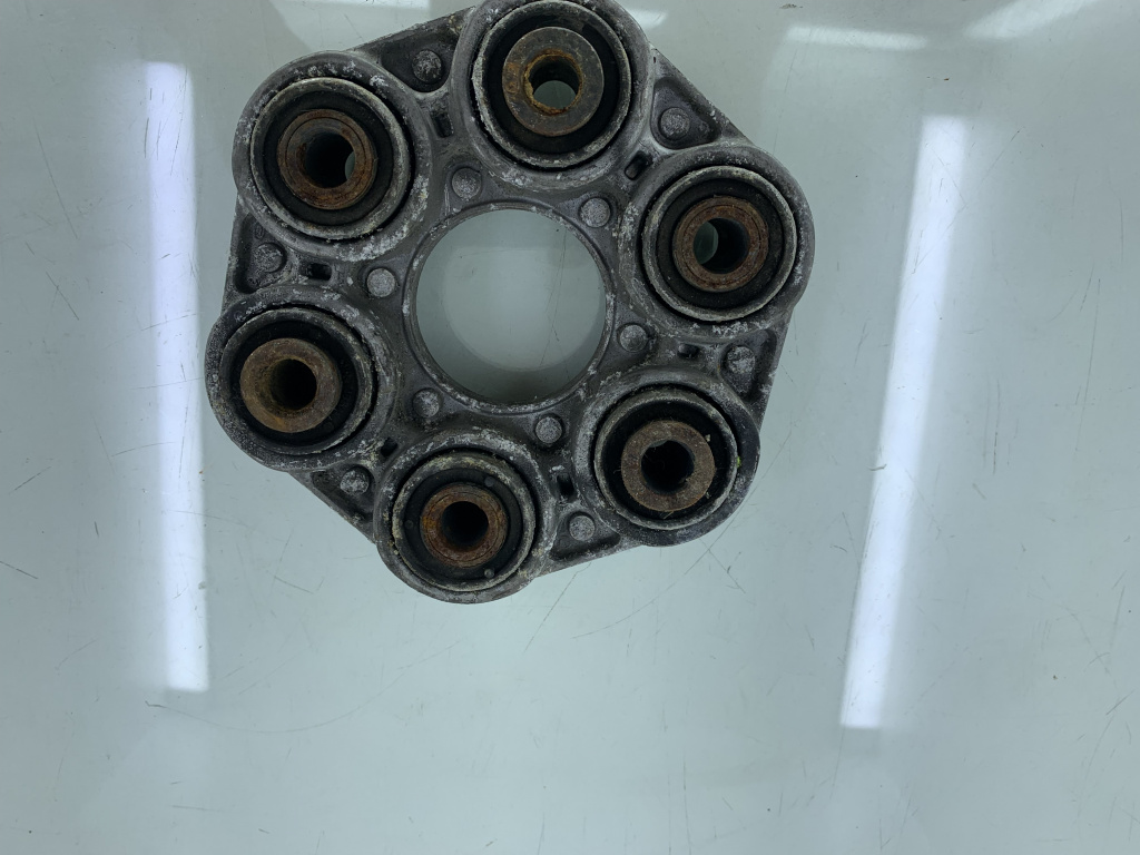 FLANSA CARDAN BMW SERIA 3 F30 N47D20C 2011-2016 7605629.04 DezP: 22822