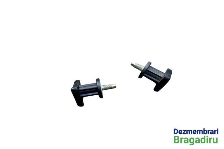 Fluture/surub fixare lampa stop Renault Clio 2 [facelift] [2001 - 2005] Hatchback 5-usi 1.5 dCi MT (82 hp) Cod motor: K9K-B7-02
