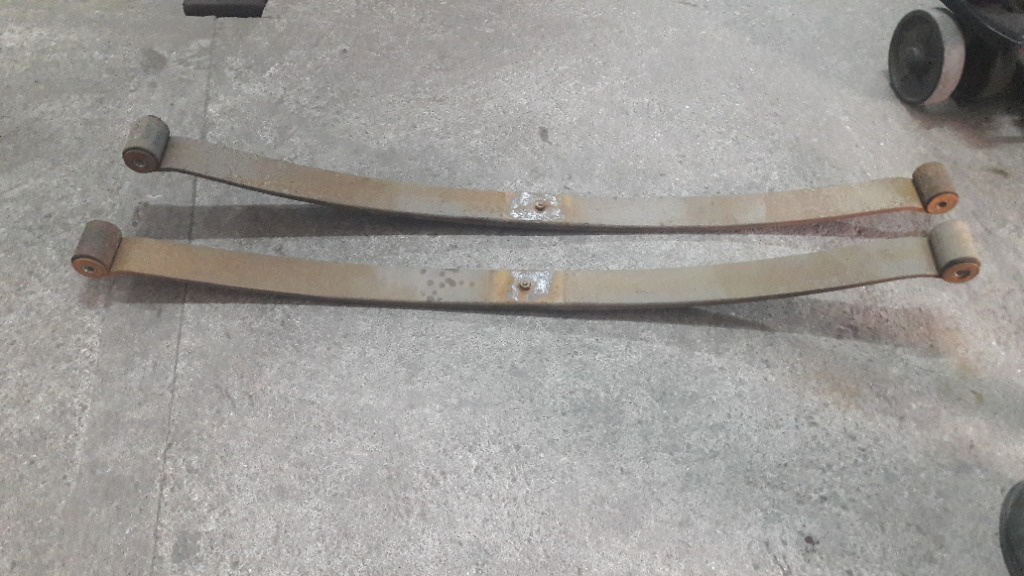 Foaie arc spate simpla pentru Iveco Dail