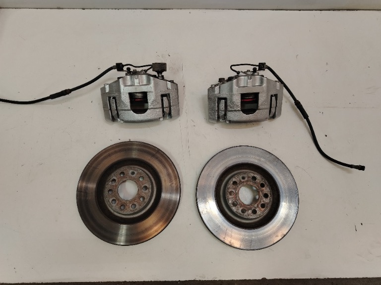 Frâne discuri etrier R32 345 MM Passat B6 Golf 5 Jetta Touran A3 Octavia 2 kit conversie