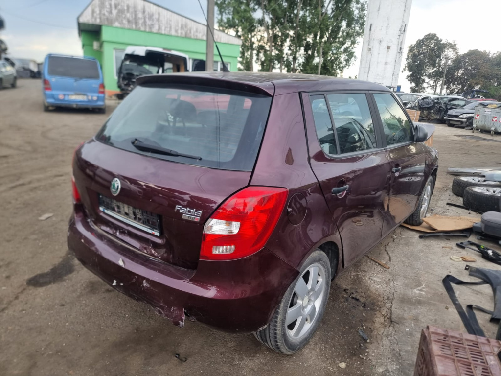 Frana de mana Skoda Fabia 2 [facelift] [