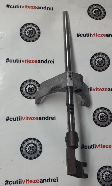 Furca cuplare v5 / marsarier Kia Sorento