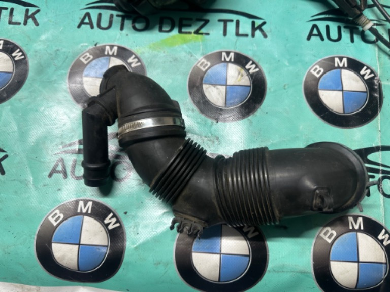 Furtun admisie aer 2.0 tdi seat leon 5f1 5q0129635