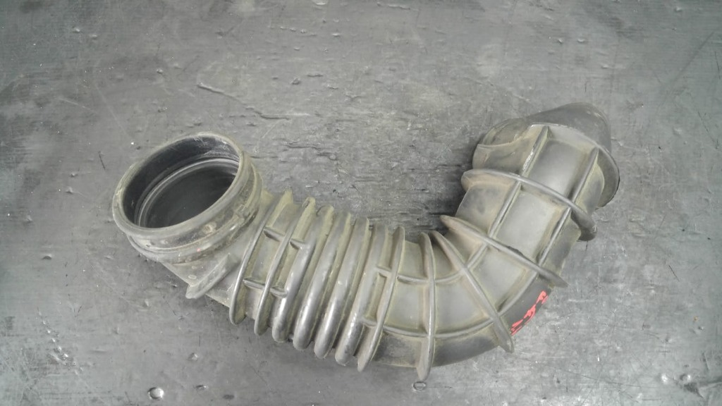 Furtun admisie aer ford focus 1 1.6 b fydb 98ab-9r504-ad