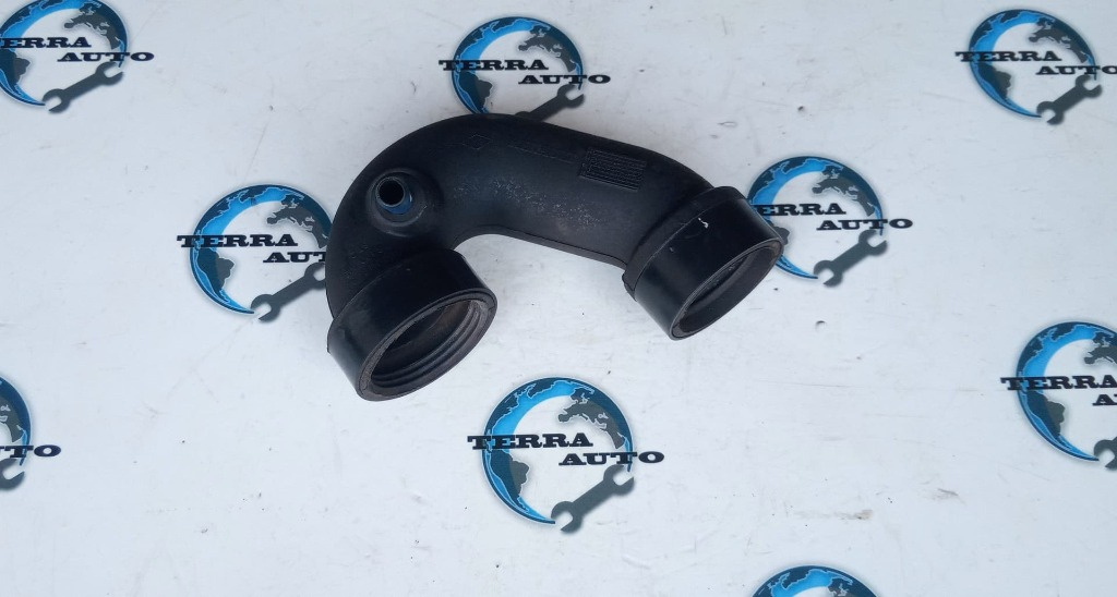 Furtun admisie aer Renault Clio II 1.2 8V 43 KW 58