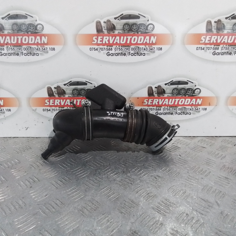 Furtun admisie aer Toyota Prius C (2012->) 1.8 Hybrid 2014, 17880-37100