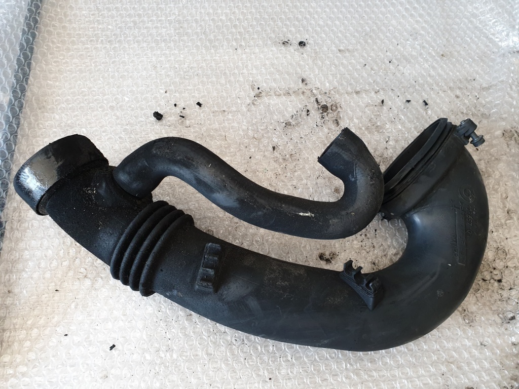 Furtun admisie bmw 730 seria 7 e66 e67 e65 3.0 d 7