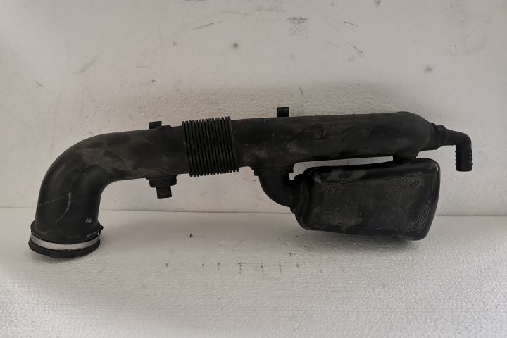 Furtun admisie Tubulatura admisie cu senzor GM 9157245 9157245 Opel Zafira A [1999 - 2003]