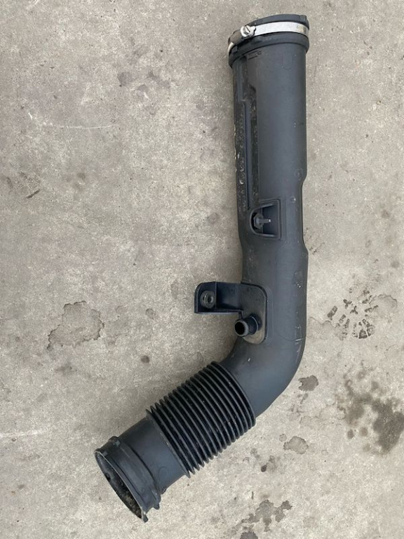 Furtun admisie VOLVO V40 2012-2019 31338661