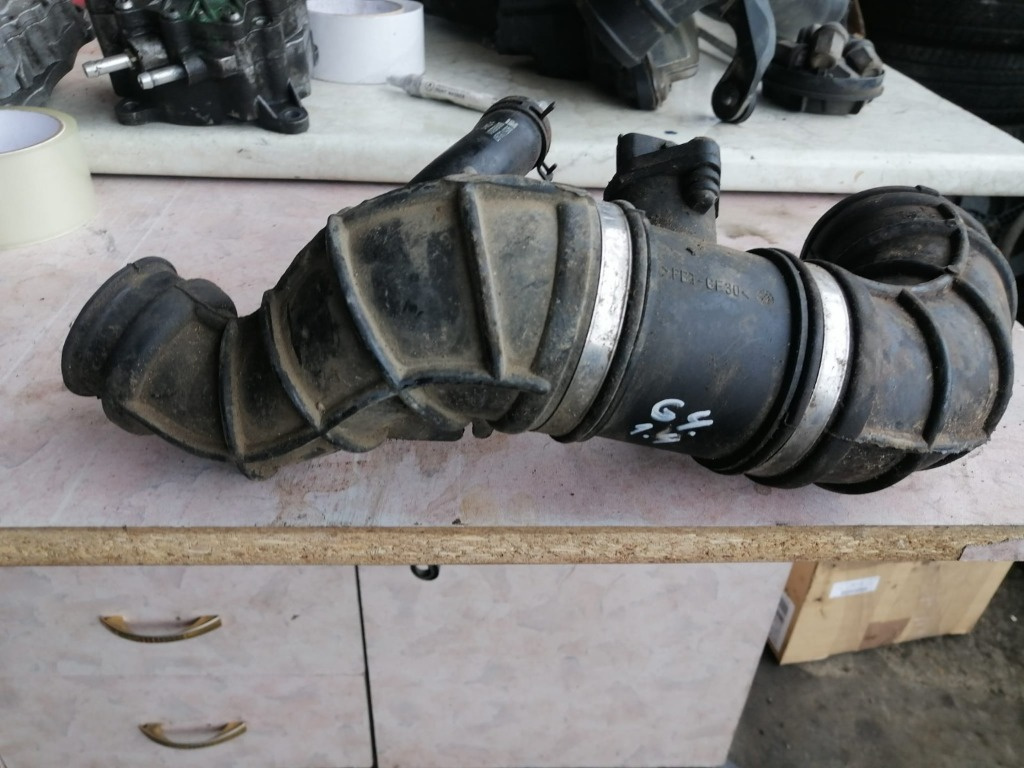 Furtun aer + debitmetru aer Golf 4 / Bora 1.9 diesel