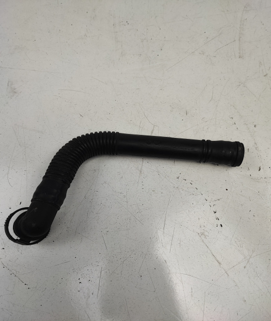 Furtun alimentare 3C0129637C Volkswagen VW Passat 