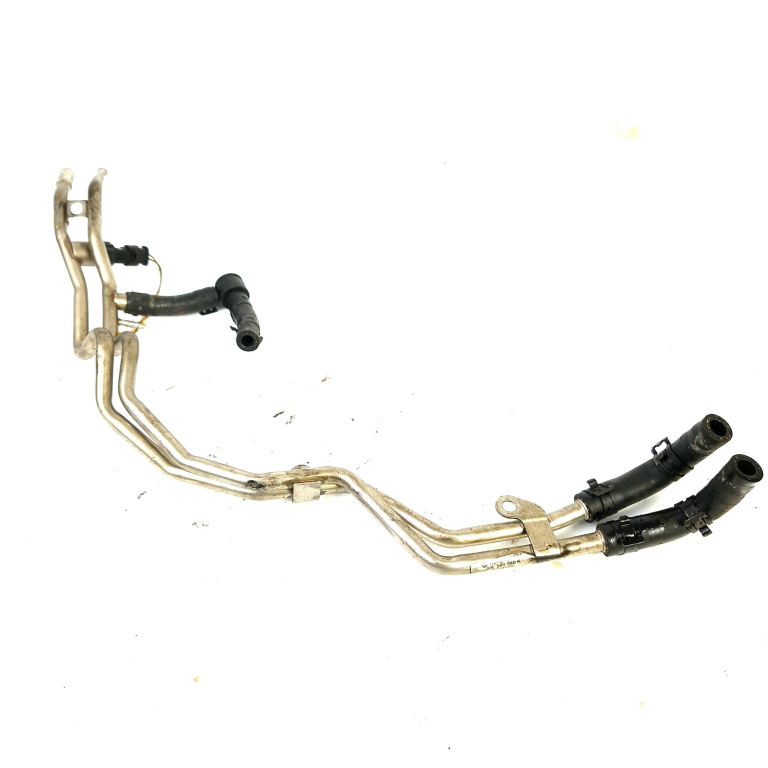 Furtun Alimentare VW TOURAN (1T) 2003 - 2010 Motorina 03L201360K, 03L 201 360 K, 03L201360, 03L 201 360, L22612H, L22 612 H