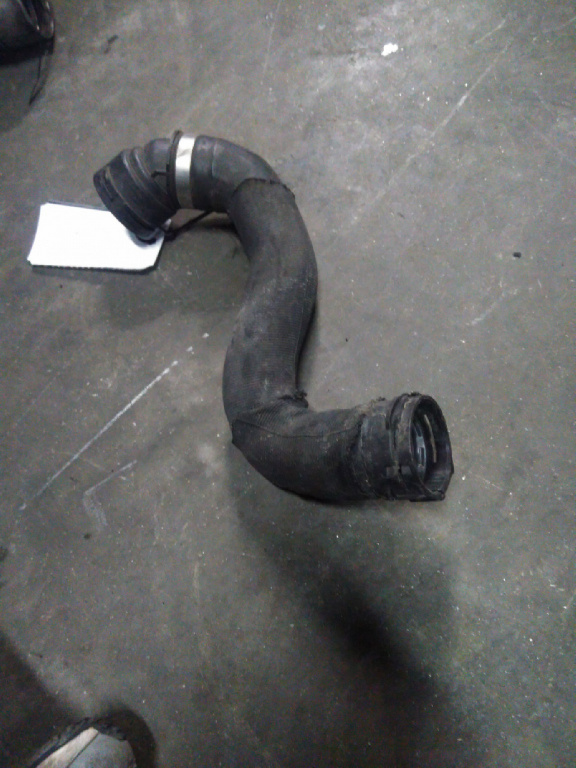 Furtun apa (2006-2013 /n47 ) Bmw Seria 1-e81 ,e82 an 2010 cod piesa 7811923