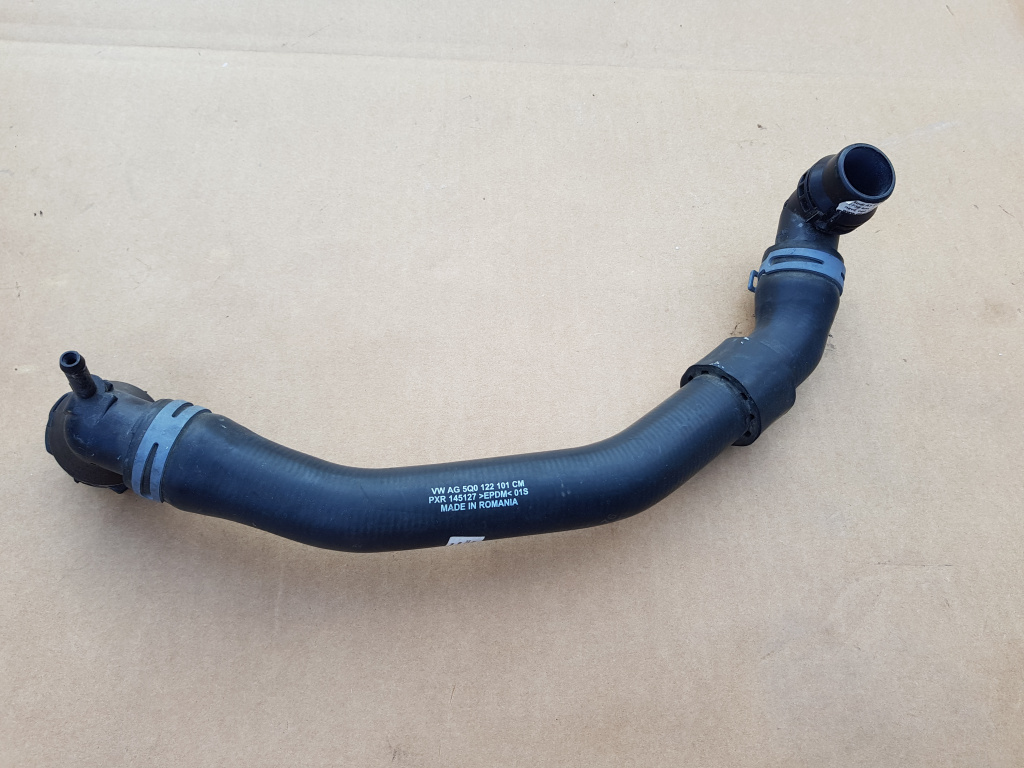 Furtun apa Audi A3 8V 2.0 tdi 5Q0122101CM 5Q0 122 101 CM