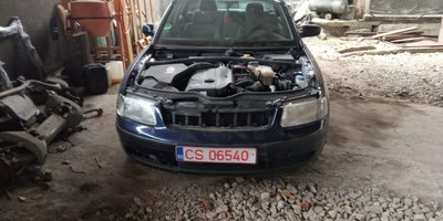 Furtun apa la radiator superior Volkswagen Passat 