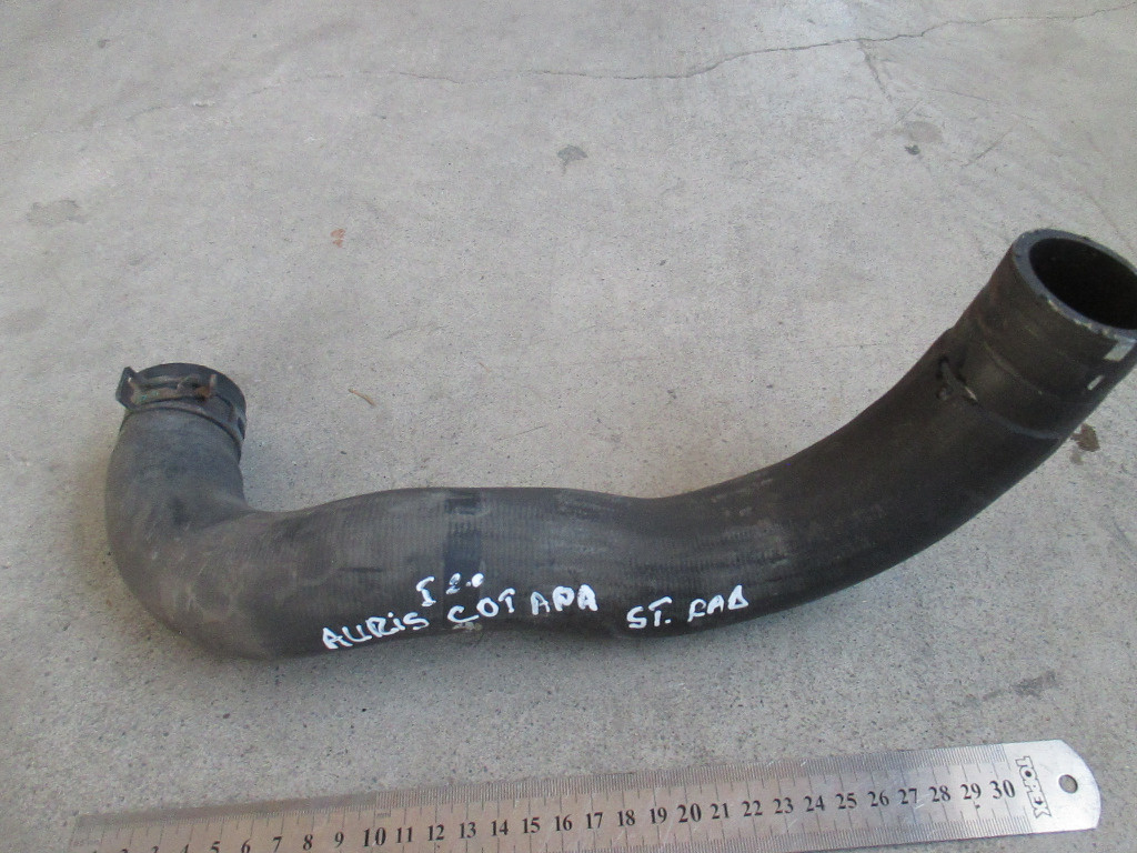 Furtun apa radiator stanga Toyota Auris 2.0 D 126c