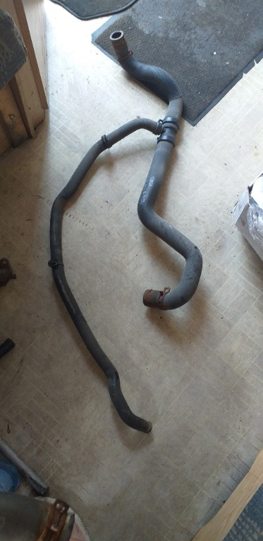 Furtun apa Renault Megane 3 1.6 16V