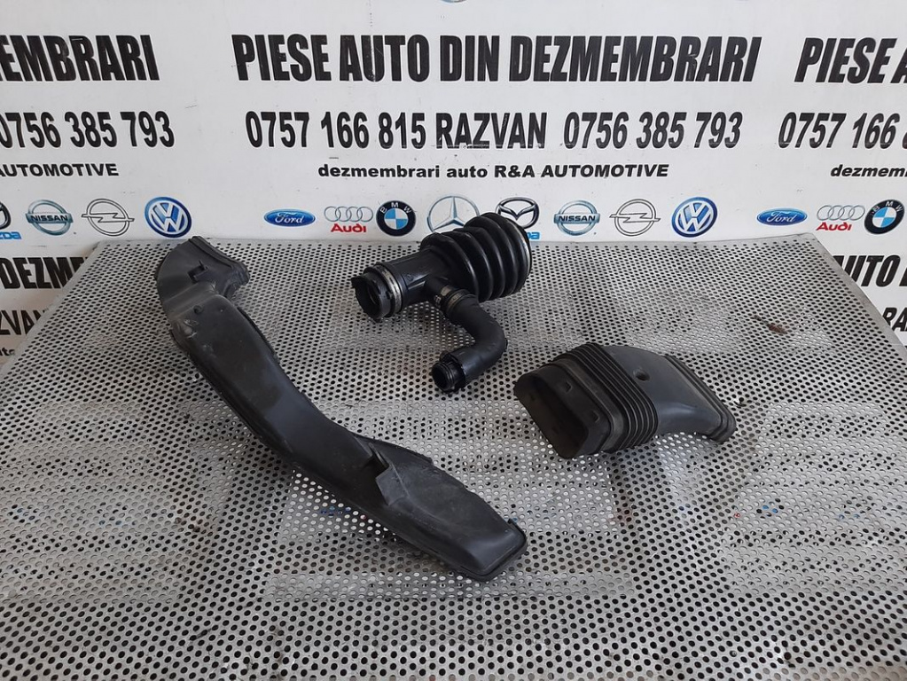 Furtun Conducta Aer Tubulatura Admisie Ford Focus 2 C Max 1.6 Tdci Euro 5 Motor GPDA Dezmembrez Ford Focus 2 Facelift An 2008-2011 1.6 Tdci Euro 5 Motor GPDA