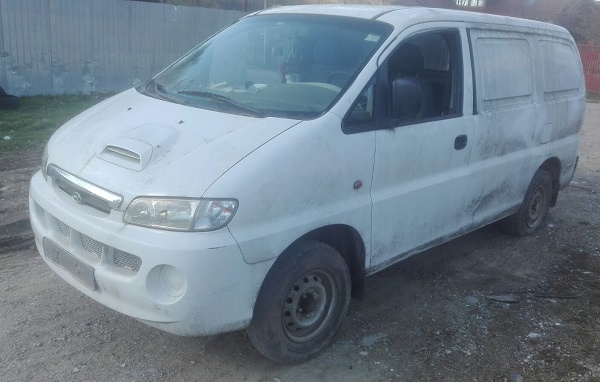 FURTUN / CONDUCTA ULEI HYUNDAI H-1 2.5 T