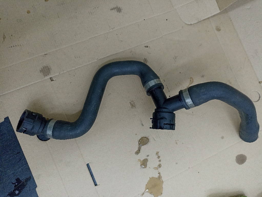 FURTUN DUBLU APA MOTOR N52 325i 330i E90 BMW 325i E90 N52B25A 2005 2006 2007 2008 2009 2010 2011