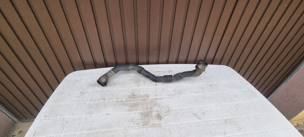 Furtun intercooler dacia duster 144609369R