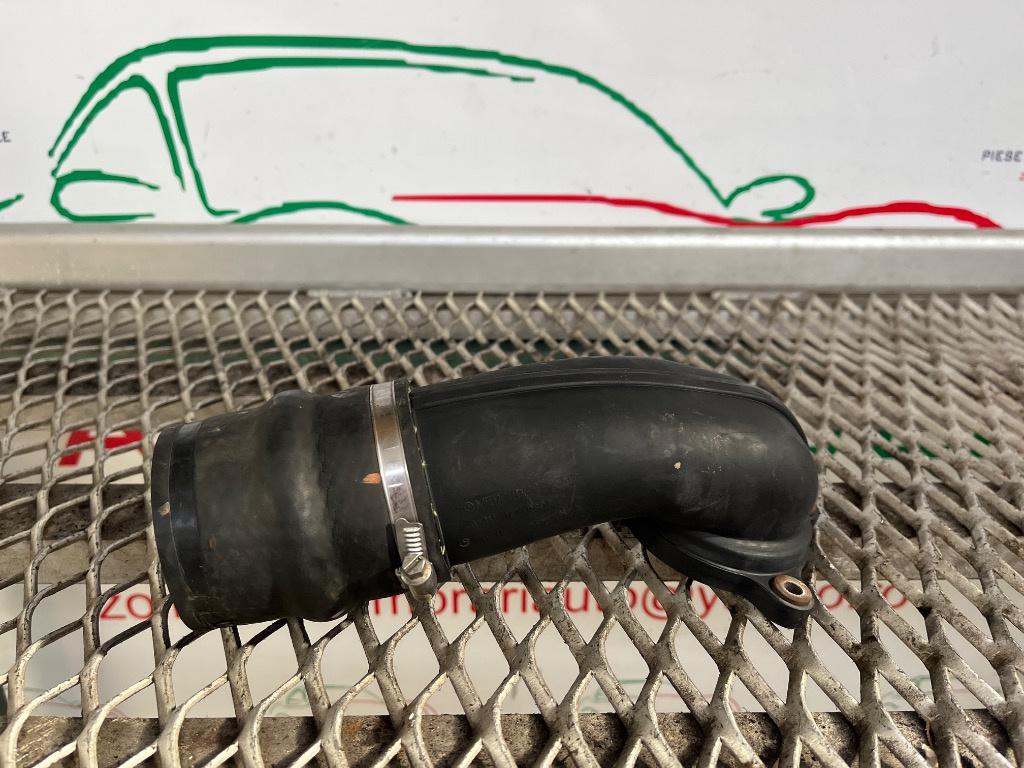 Furtun tub tubulatura aer admisie pentru Mercedes Benz SLK R170 2.3 B ,cod A1111410604
