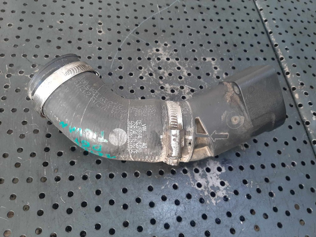 Furtun tubulatura intercooler dgt 1.6 tdi vw tiguan golf 7 audi a3 8v seat leon skoda octavia 3 04l145828d