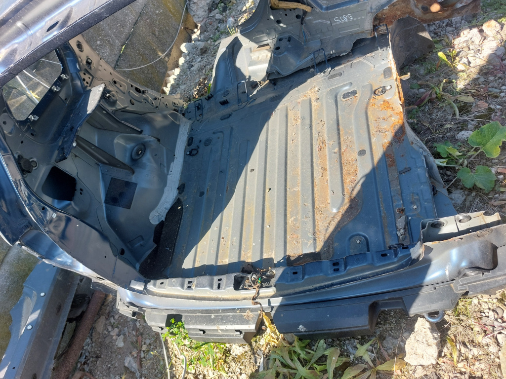 Fusta Tabla Spate Dacia Duster 1.3 Benzi