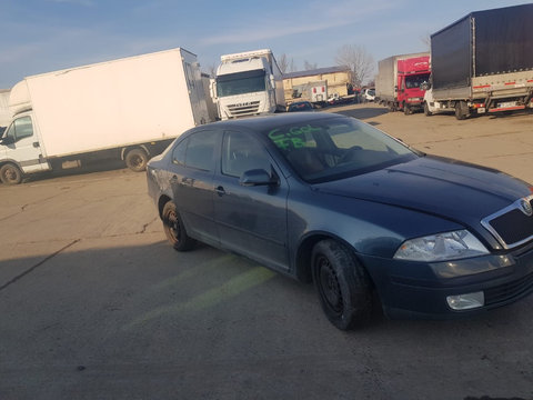 Fuzetă dreapta skoda octavia 2 an 2007,motor 2.0 (cod motor bcd)