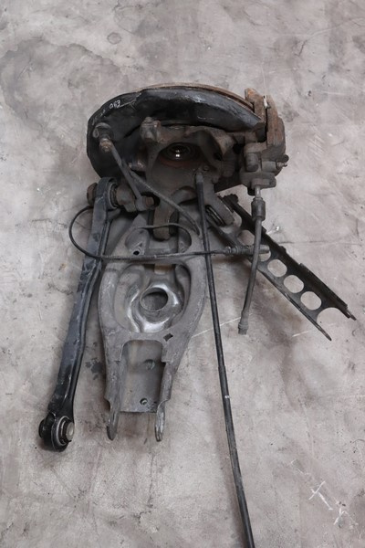 FUZETA + BASCULA + ETRIER BMW SERIA 3 E90 DIN 2009